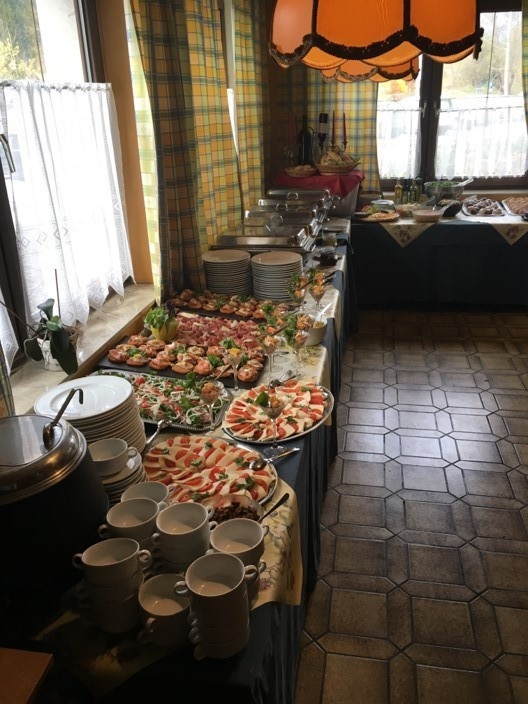 ausgezeichnetes Buffet im Gasthof zum Hochschwab